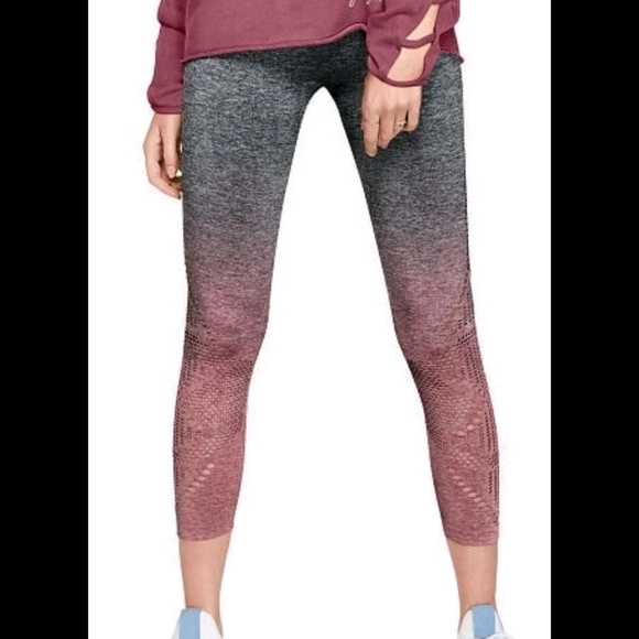 PINK Victoria's Secret Cool And Comfy Ombre Cropped Leggings-Size Small - Picture 4 of 4